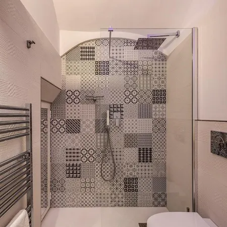 Oda ve Kahvaltı Square 4*