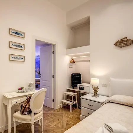 Oda ve Kahvaltı Square 4*