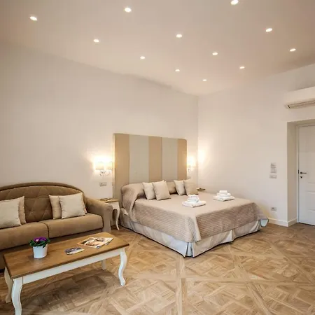 Bed & Breakfast Square