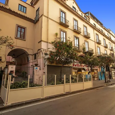 Square Sorrente