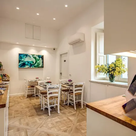 Square 4* Sorrente