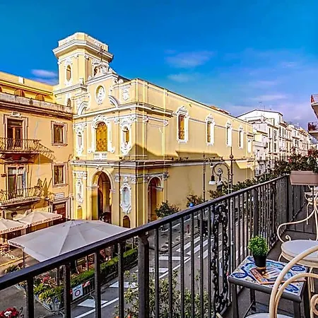 Square Oda ve Kahvaltı Sorrento