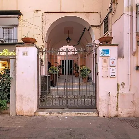 Square Oda ve Kahvaltı