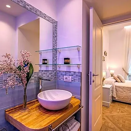 Square Oda ve Kahvaltı 4*