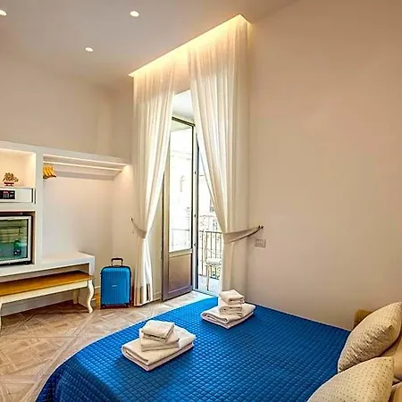 Square Oda ve Kahvaltı 4*