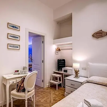 Square 4*