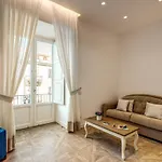 Oda ve Kahvaltı Square 4*