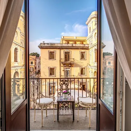 Bed & Breakfast Square