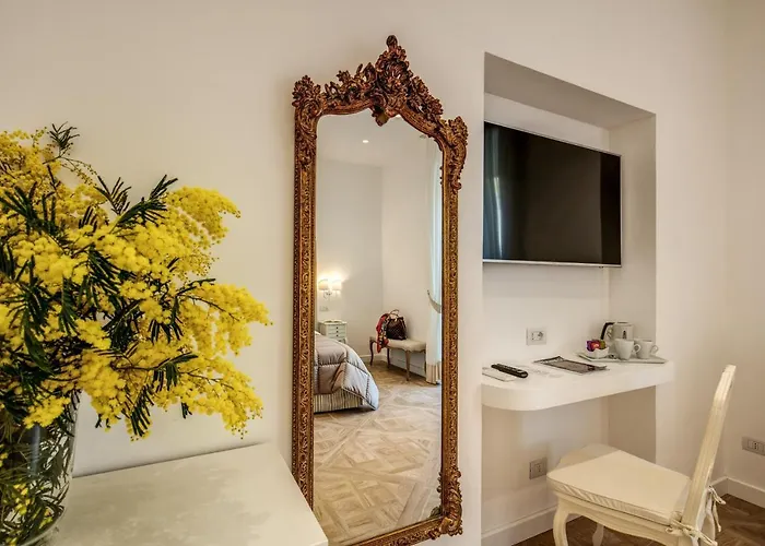 לינה וארוחת בוקר Square סורנטו